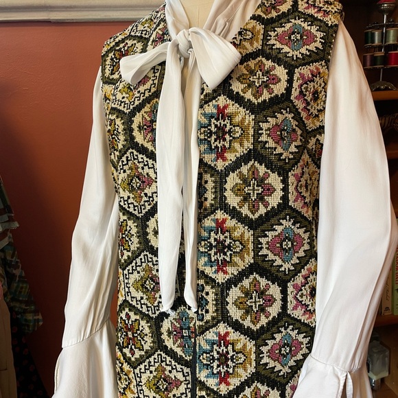 Moroccan Ikat Embroidered Open Vest - Picture 2 of 11